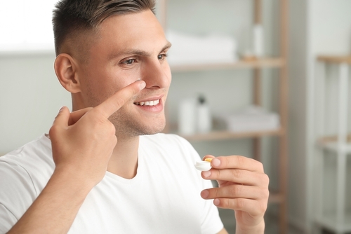 What Are The Differences Between Daily And Monthly Contact Lenses 